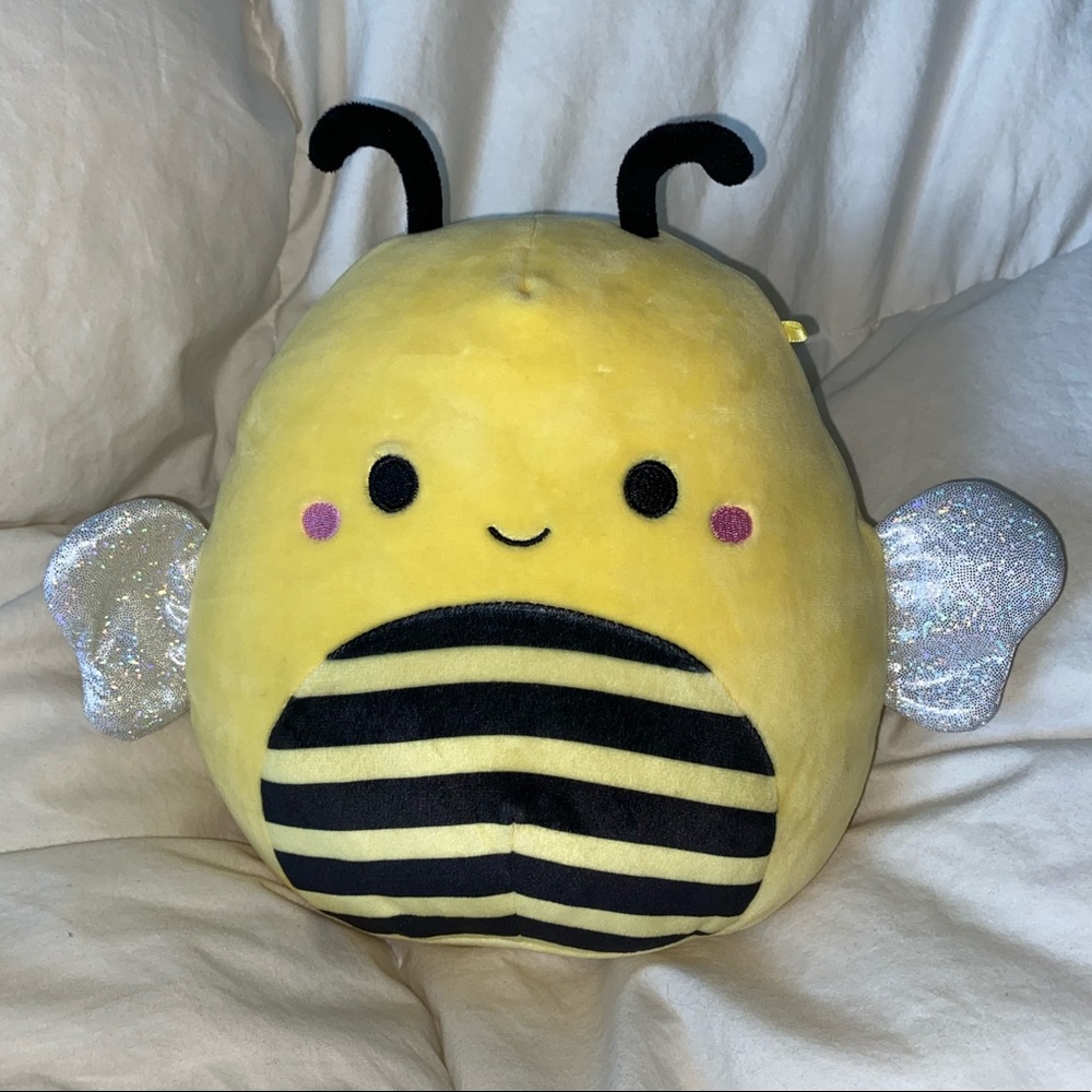 sunny the bee squishmallow